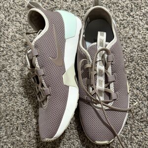Nike Women’s Sneakers